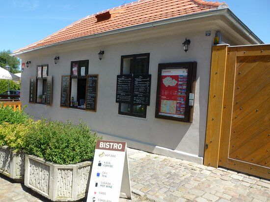 Garden restaurant Vysehrad